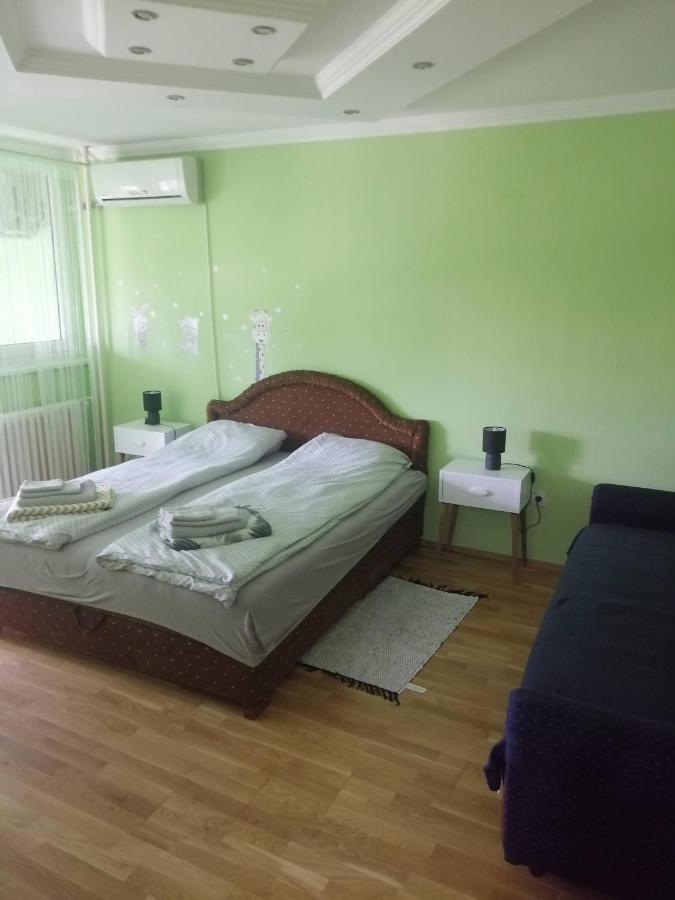 Apartman Radakovic Суботица Экстерьер фото